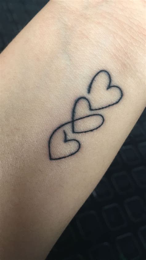 Pin De Laura J Barrero Em Three Hearts Tattoo Tatuagens Que Combinam