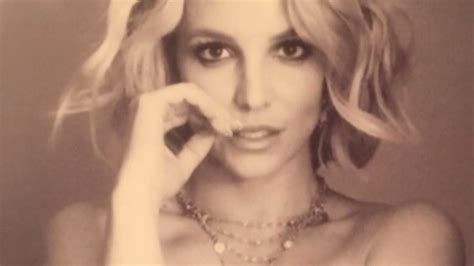 Britney Spears La Chanteuse Pose Enti Rement Nue Sur Instagram Vid O Dailymotion