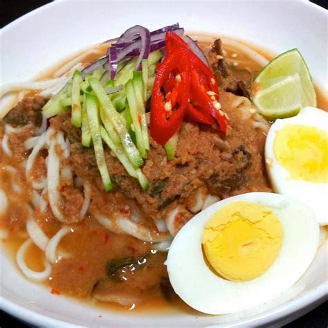 Dapatkan resepi penuh laksa sarawak di: ANEKA 11 RESEPI LAKSA PELBAGAI NEGERI - LAKSA UTARA ...