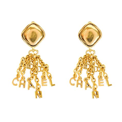 Check spelling or type a new query. Chanel - Vintage letter chain gold earrings - 4element