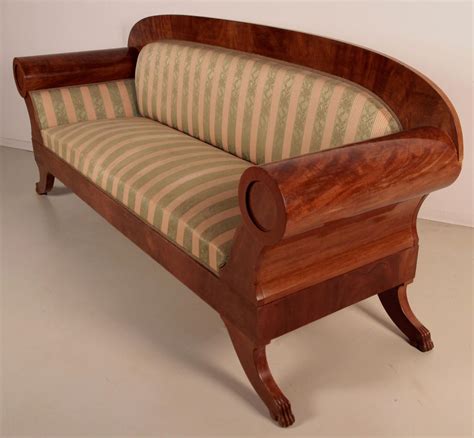 Kittinger williamsburg mahogany chippendale sofa rose velvet fabric wa 1005. Elegantes original Biedermeier Walzen Sofa aus Mahagoni ...