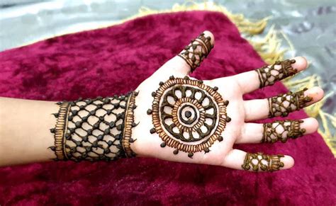 Easy And Simple Kids Mehndi Designs 2021 Images Download
