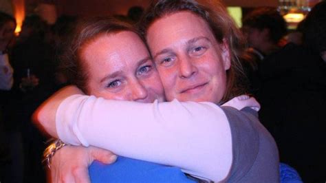 A Tale Of Two Sisters And Flight Mh17 Bbc News
