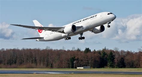Japan Airlines To Take Delivery Of Their First 787 Dreamliner On March