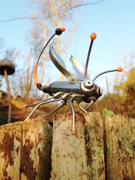 Scrap Metal Bug Insecte Créature Petite Sculpture Idée De