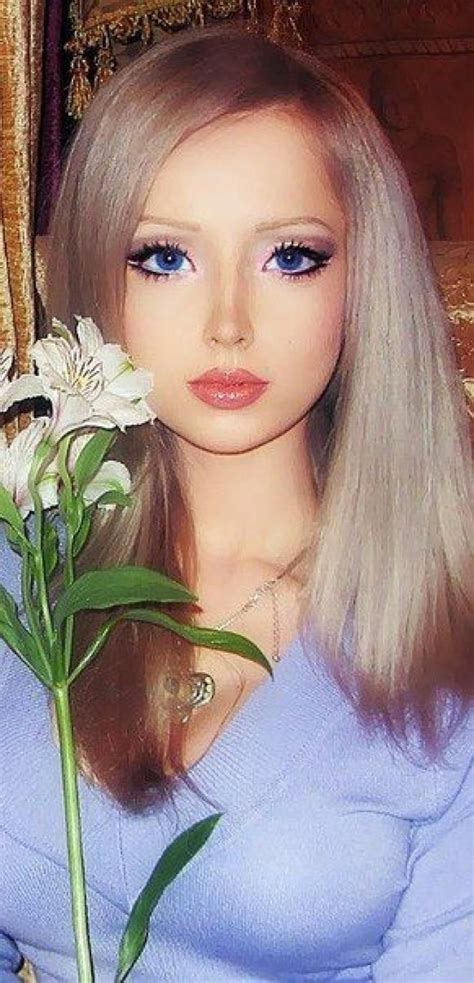 Valeria Lukyanova World’s Most Convincing Real Life Barbie Girl Facescapes Pinterest Real