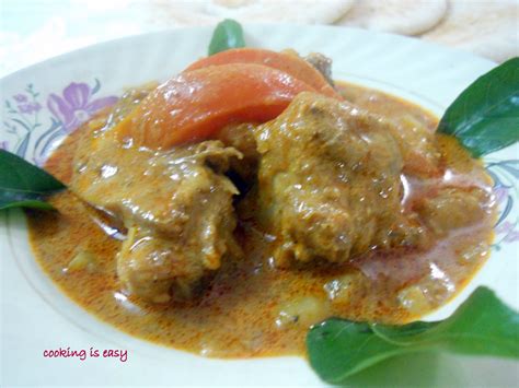 Check spelling or type a new query. Chicken mappas (chicken curry in coconut milk) Step-by ...