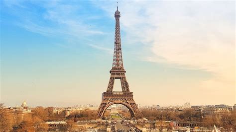 Tour Eiffel Tout Ce Qui Faut Savoir Sur Lhistoire De La Tour Sa