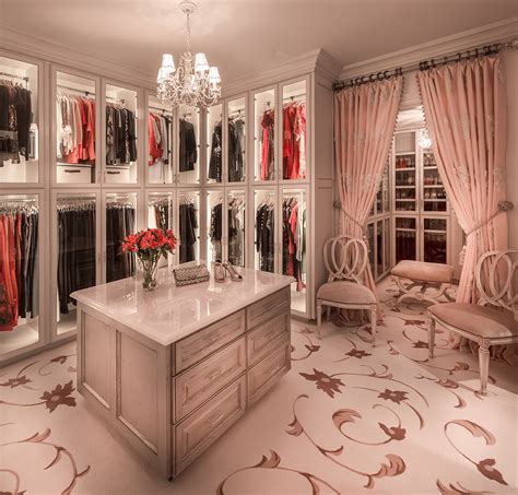 Elegant Luxury Walk In Closet Ideas To Store Your Clothes In That