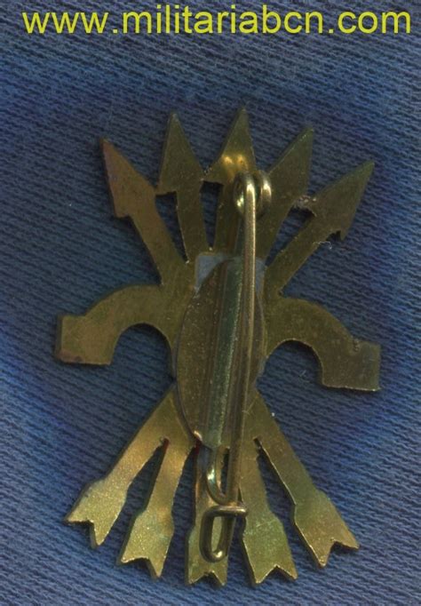 Badge Of Falange Yoke And Arrows Painted 42 X 29 Mm Militaria