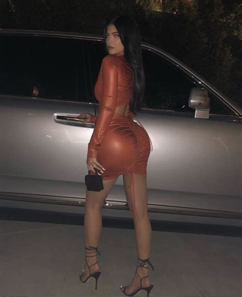 33 Times Kylie Jenner Flaunted Her Insane Curves On