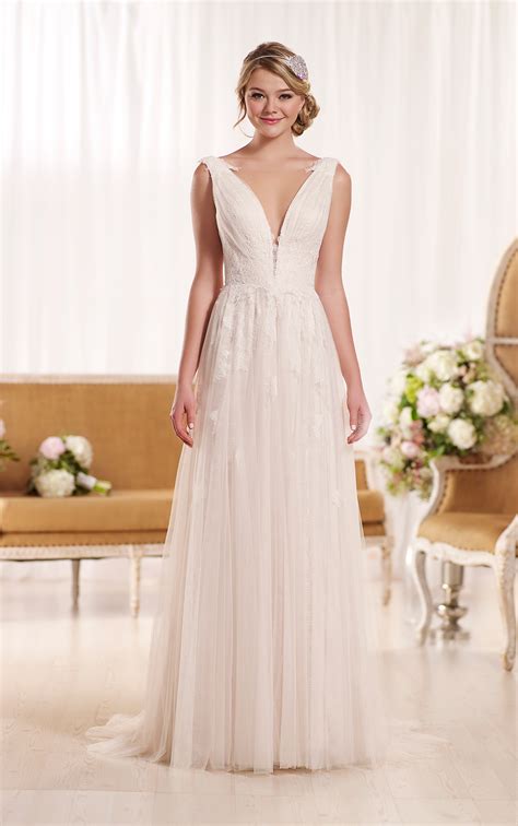 Find great deals on ebay for wedding dress vintage plus. Vintage Lace Wedding Dress | Essense of Australia