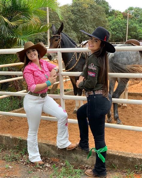 Pin De Justin Day Em Cowgirl`s Looks Country Feminino Look Cowtry Feminino Moda Country Feminina