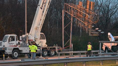 Interstate Reopened After Tractor Trailer Accident Shuts Down Nb Lanes