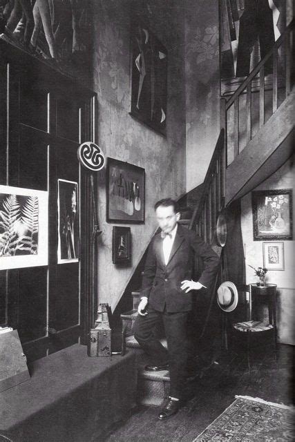 Etund Man Ray In His Atelier Circa 1935 Man Ray Artist Inspiration