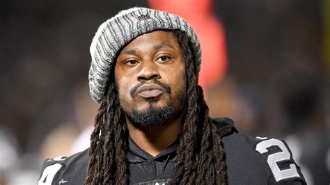 Marshawn Lynch paid in quarters for interview with AAF ...