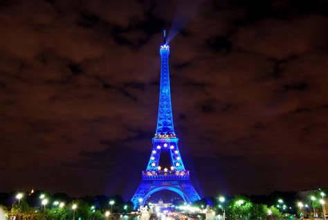 Lady In Blue Eiffel Tower In Blue At Night La Tour Eiffel En Bleu