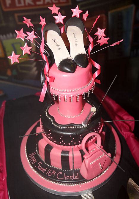 Looking for the most fascinating choices in the online world? Jadorelux: Sweet 16 cake ideas