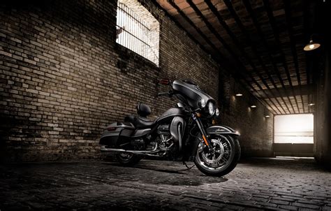 2017 Harley Davidson Ultra Limited Review