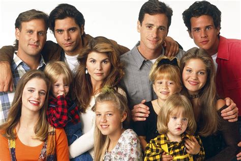 Cast Photo For Lifetimes The Unauthorized Full House Story Movies