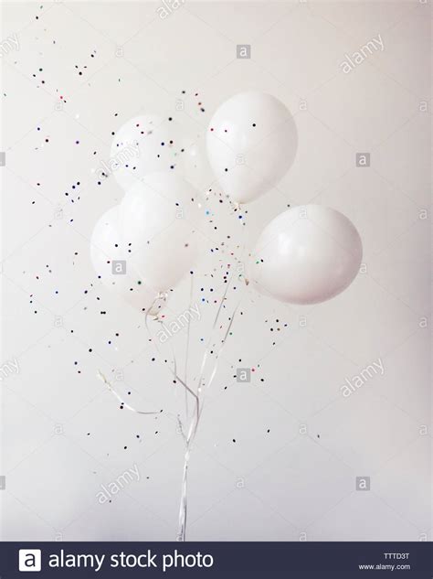 Confetti High Resolution Stock Photography And Images Alamy