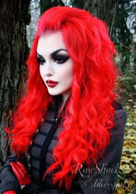 Find new and preloved halloween costumes items at up to 70% off retail prices. 20 Halloween Hairstyles To Spice Up Your Costume - Fashion ...