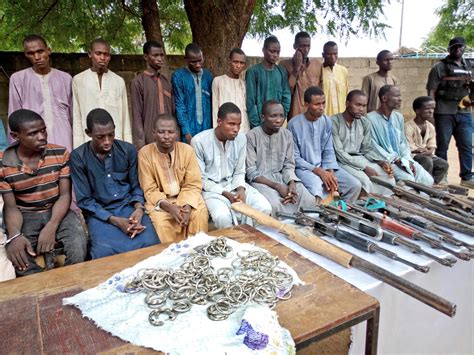 nigeria 7 000 boko haram other fighters surrender in a week news al jazeera