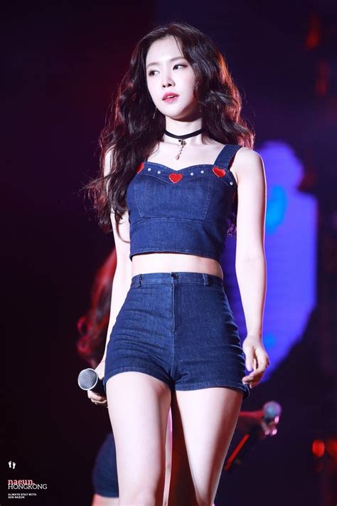 Son Na Eun Apink Kpop Fashion Outfits Stage Outfits Kpop Girl Groups Kpop Girls Asian Woman