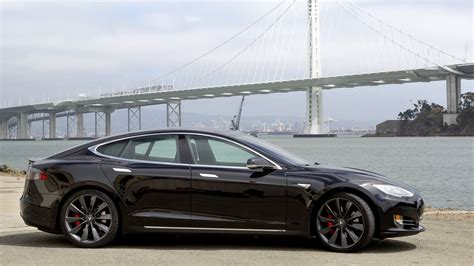 Watch The Ludicrously Fast Tesla Model S P90d Zero To 60 At Supercar