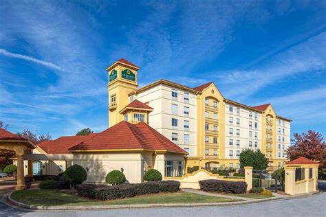 La Quinta Inn And Suites By Wyndham Atlanta Ballparkgalleria Updated