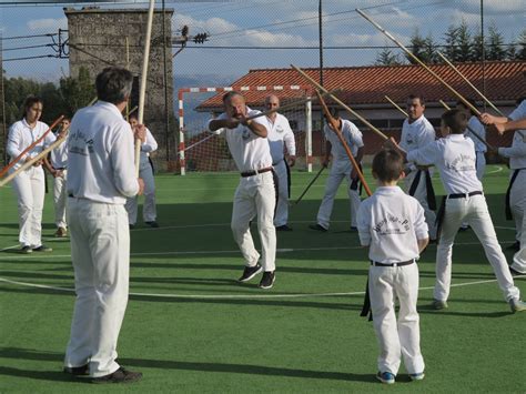Estádio sport lisboa e benfica. Jogo do Pau (Portugal) - Traditional Sports