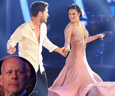 Bruce Willis Moved To Tears By Daughter Rumers Amazing Dance Womans Day