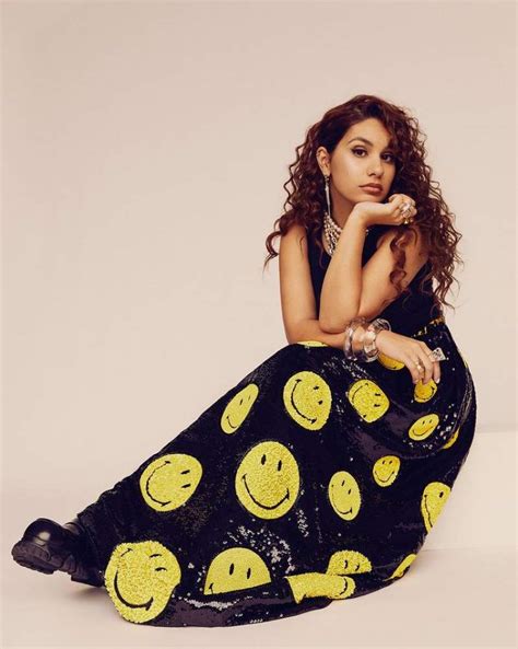 Alessia Cara Measurements Bio Height Weight Shoe And Bra Size