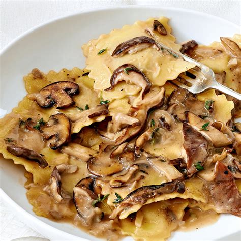 Recette de raviolis sauce crémeuse aux champignons