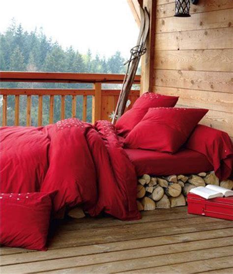 Turn Your Bedroom Into A Romantic Getaway Bedroom Design Romantic