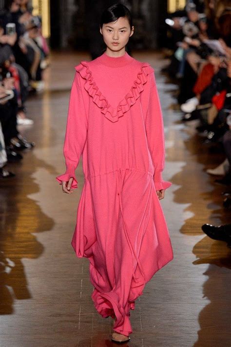 Stella Mccartney Fall 2016 Ready To Wear Fashion Show Vogue Fashion