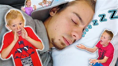 Mailman Wont Wake Up Trying To Wake Sleeping Mail Man With Kids Fun