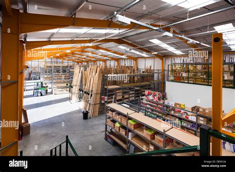Builders Merchants High Resolution Stock Photography and Images - Alamy
