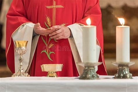 Priest Giving Eucharist Stock Image Image Of Ceremony 173713529