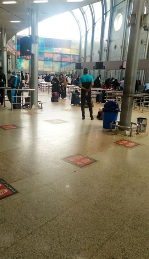 هل تم فتح مطار الخرطوم اليوم