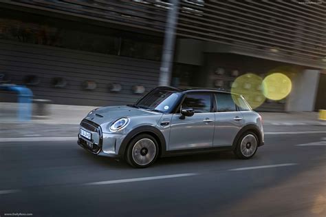 2022 MINI Cooper S 3-door | Dailyrevs