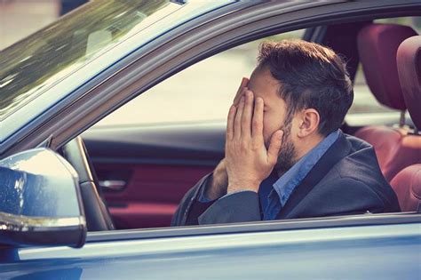 Top 12 Most Hated Bad Driving Habits