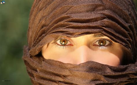 Kumpulan gambar kartun muslimah bercadar lucu dan cantik kualitas hd free download untuk wallpaper dan profile wa maupun fb. 21 Bentuk Muslimah Bercadar Cantik - Ragam Muslim