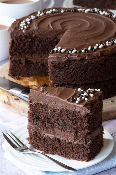 An Easy Chocolate Cake That S Moist Delicious And Packed Full Of Chocolate It Can Chocolate