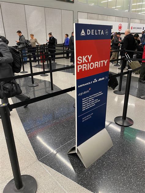 TSA Precheck Terminal 2, Terminal 2, Chicago, IL, Airport Services
