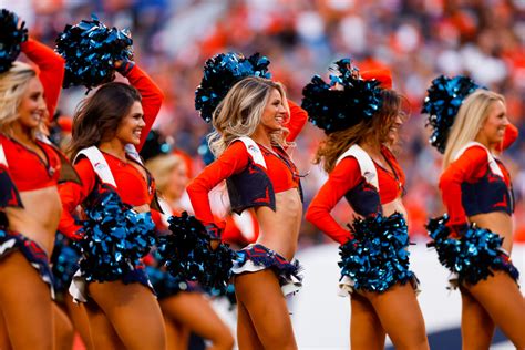 NFL World Reacts To Broncos Cheerleader Photos The Spun What S