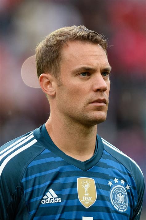 Die neue freundin von manuel neuer ist keine unbekannte. Stipendio, Reddito, Patrimonio Netto: Manuel Neuer - 2021 ...
