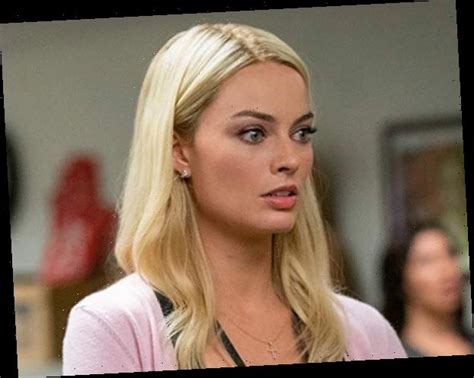 How Margot Robbies Bombshell Performance Included Elle Woods The