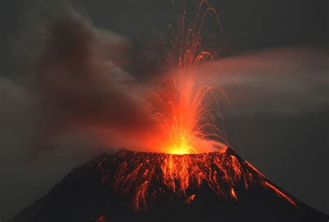 10 Most Amazing Volcanoes Around The World With Pictures