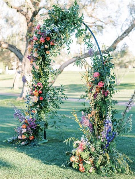 77 Wedding Arches That Will Instantly Upgrade Your Ceremony In 2023